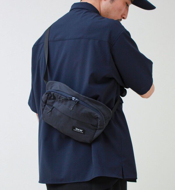 GLOSTER「【TAION / タイオン】MOUNTAIN WAIST POUCH」|ショルダー・メッセンジャー|ネイビー