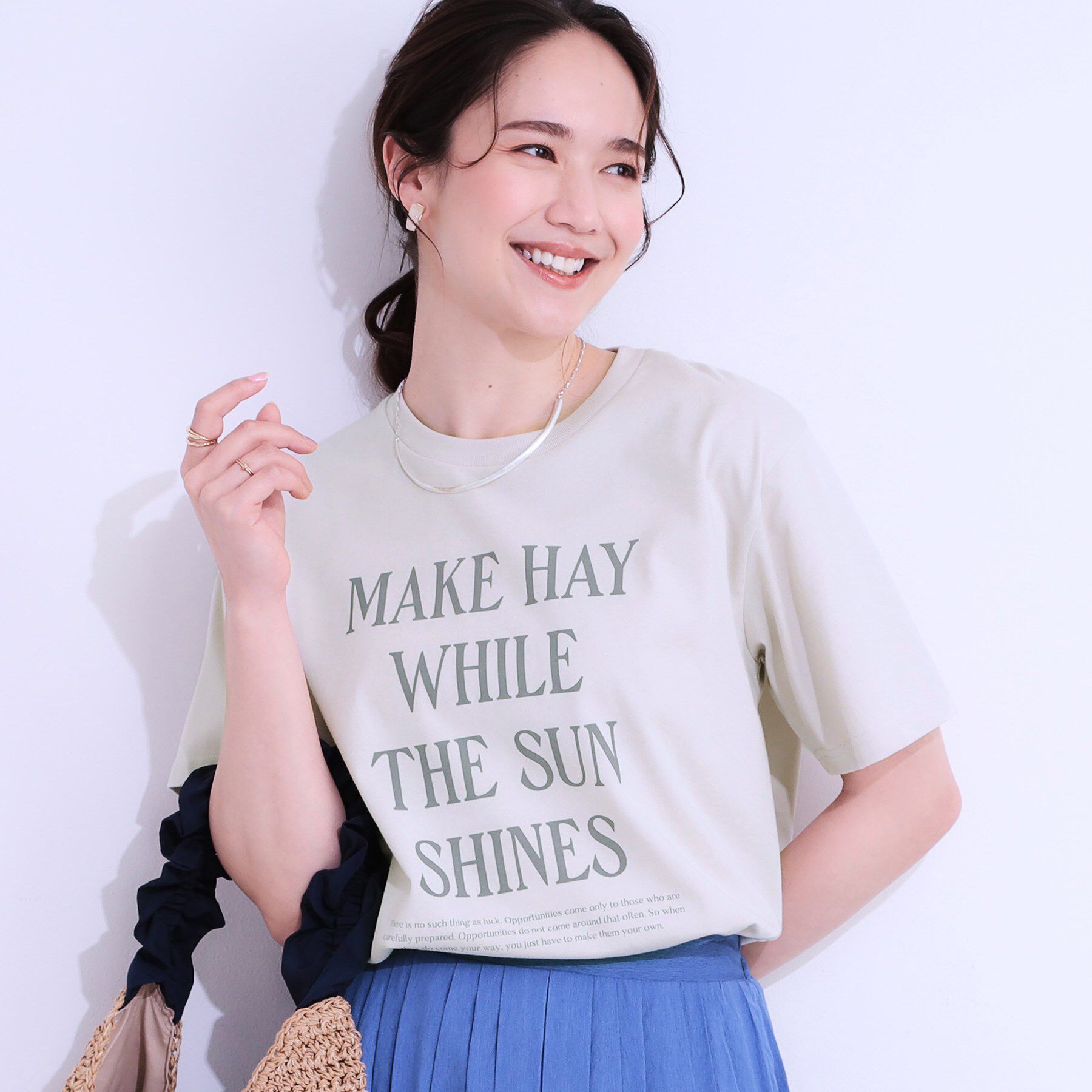 SHOO･LA･RUE「【S-LL/ひんやり/UV】汗をかいても気になりにくい グラフィックTシャツ」|Tシャツ・カットソー|ライトグレー(211