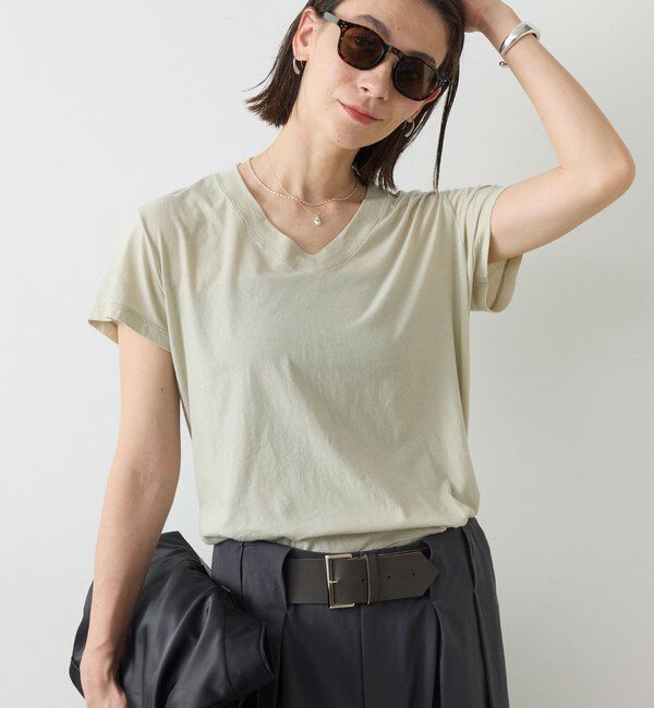  「VネックTシャツ」|Tシャツ・カットソー|ベージュ