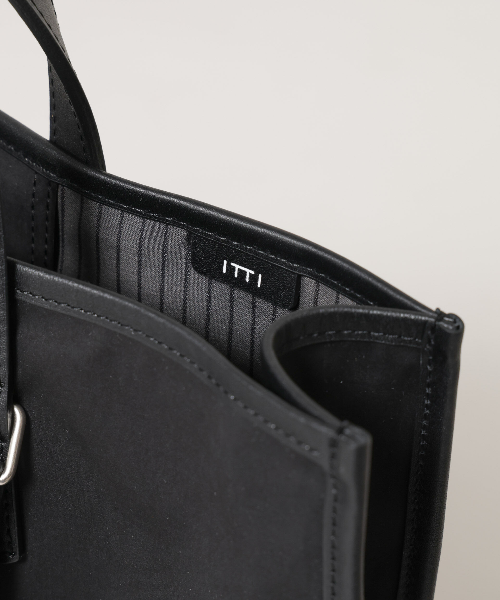 NANO universe「ITTI/別注 2HANDLE TOTE / ミリクロス」|ショルダー・メッセンジャー|