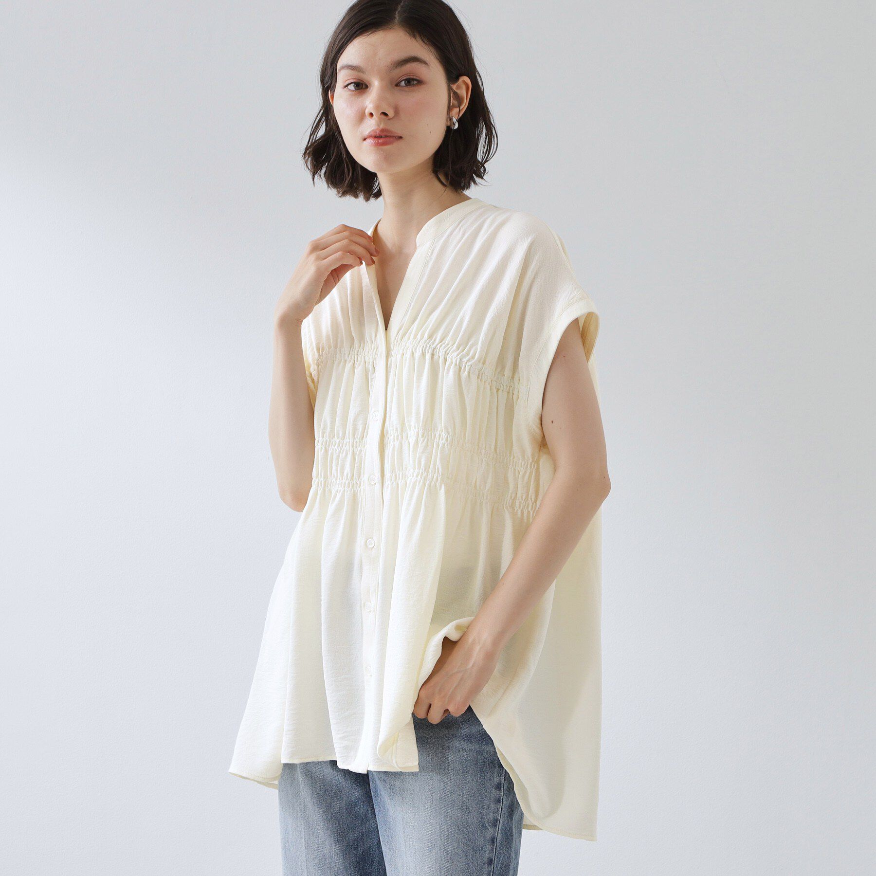 THE SHOP TK「【夏に嬉しい機能つき】ひんやりさらさら シャーリングブラウス」|シャツ・ブラウス|