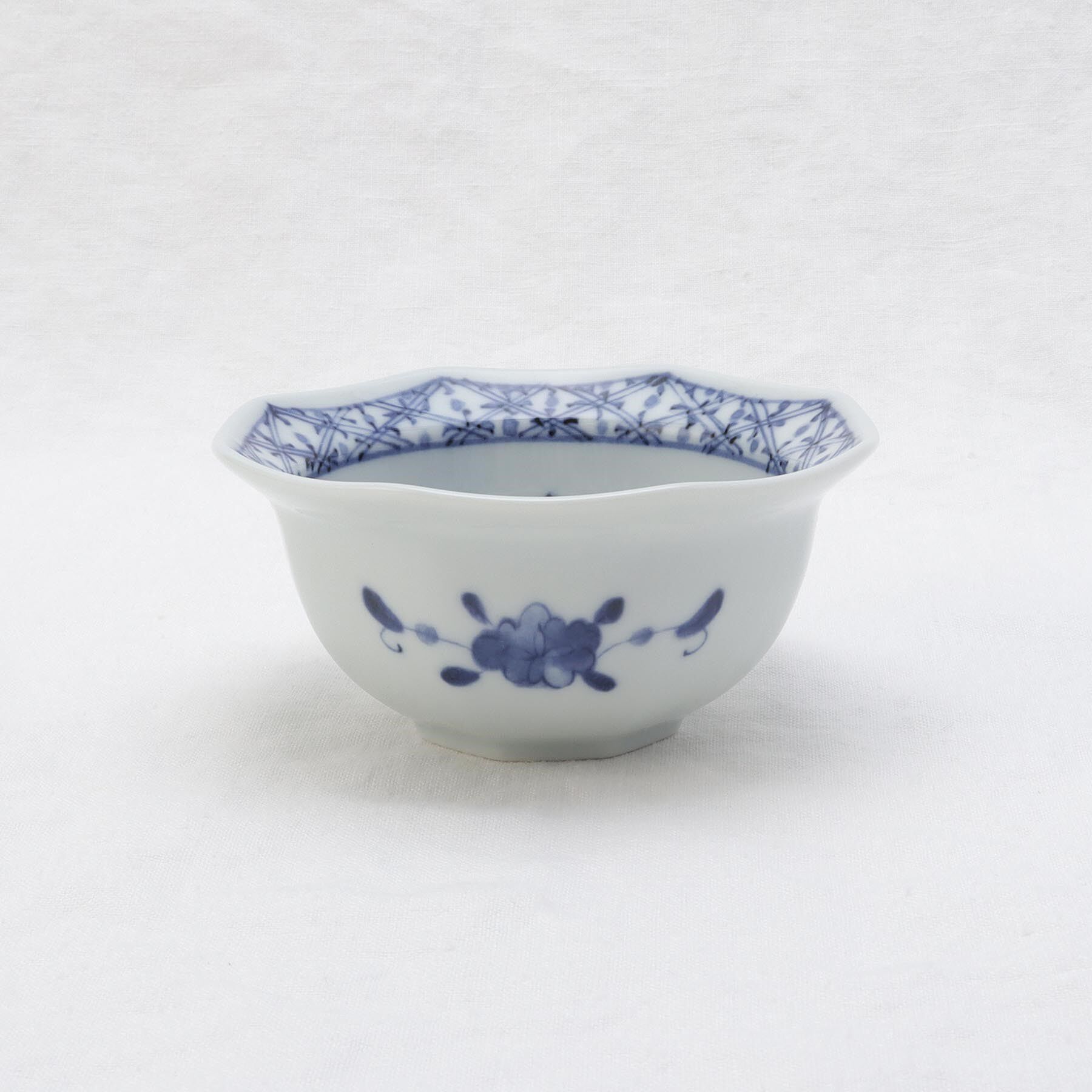 212 KITCHEN STORE「藍凛堂 八角小鉢 格子花紋」|食器・キッチングッズ|