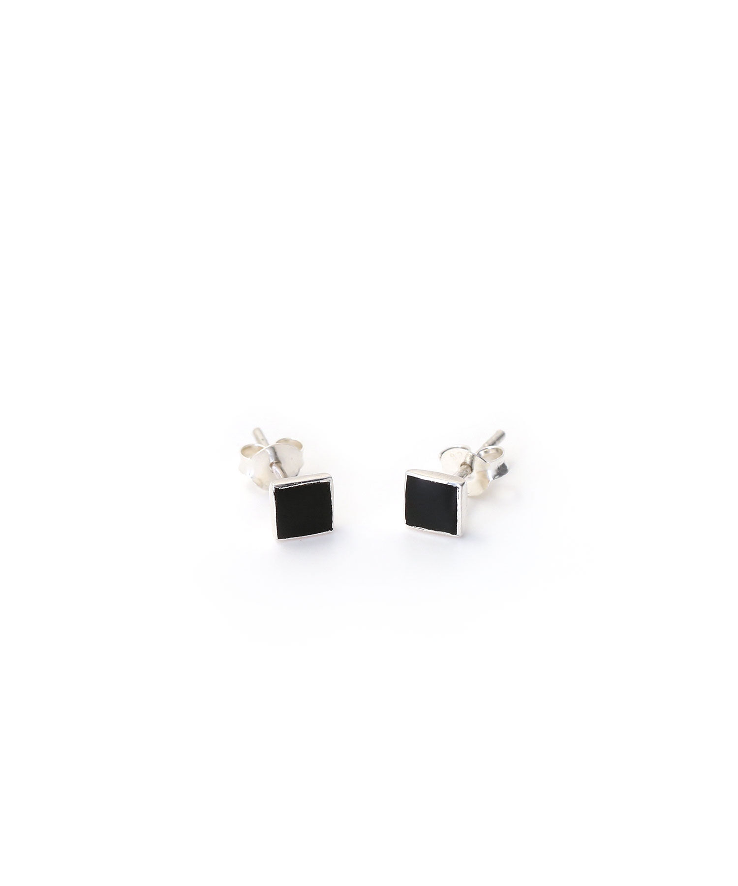  「[silver925]ミニスタッドピアス オニキス〈金属アレルギー対応〉」|ピアス|