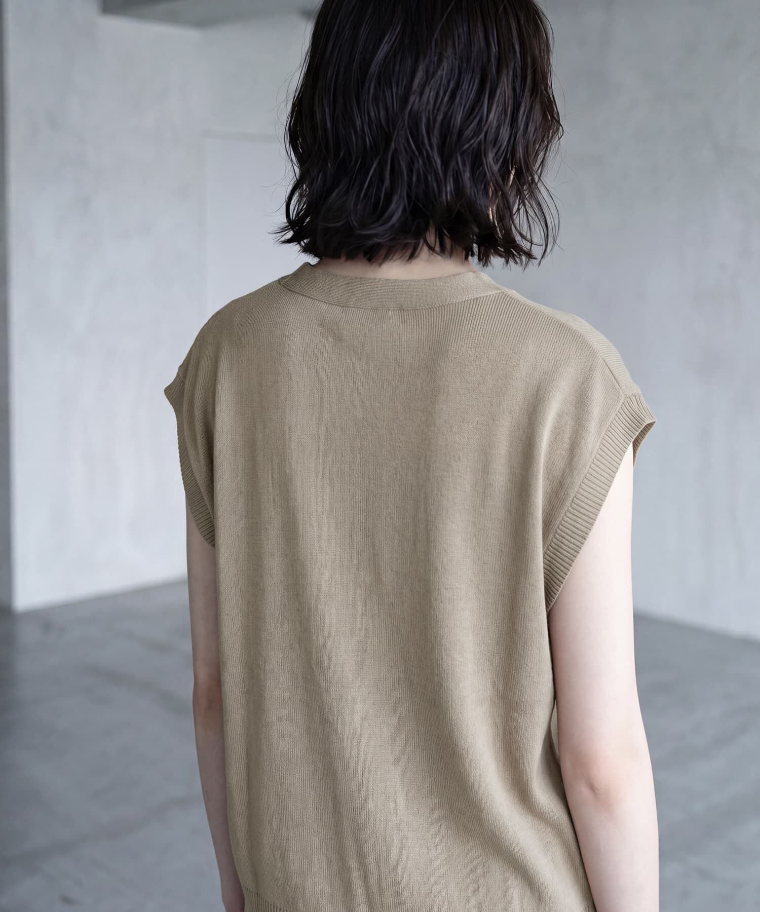 STYLE DELI「【BLK001】レーヨンポリＶネックオーバーサイズベスト」|ベスト・ジレ|