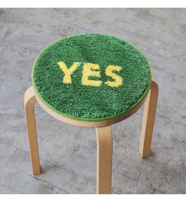 bPr BEAMS「Badge Rug」|トイレタリー・ランドリーグッズ|YES