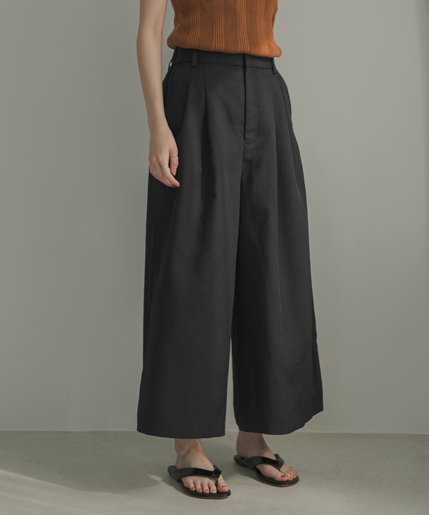URBAN RESEARCH「撥水クロップドワイドパンツ」|その他|ネイビー
