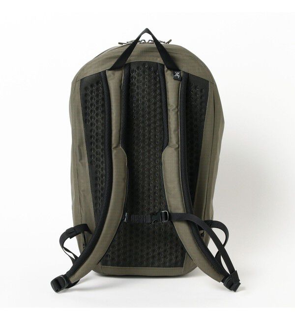 BEAMS「BEAMS｜ARC&rsquo;TERYX / Granville 16 Backpack｜バックパック｜シンプルデザイン」|リュック|
