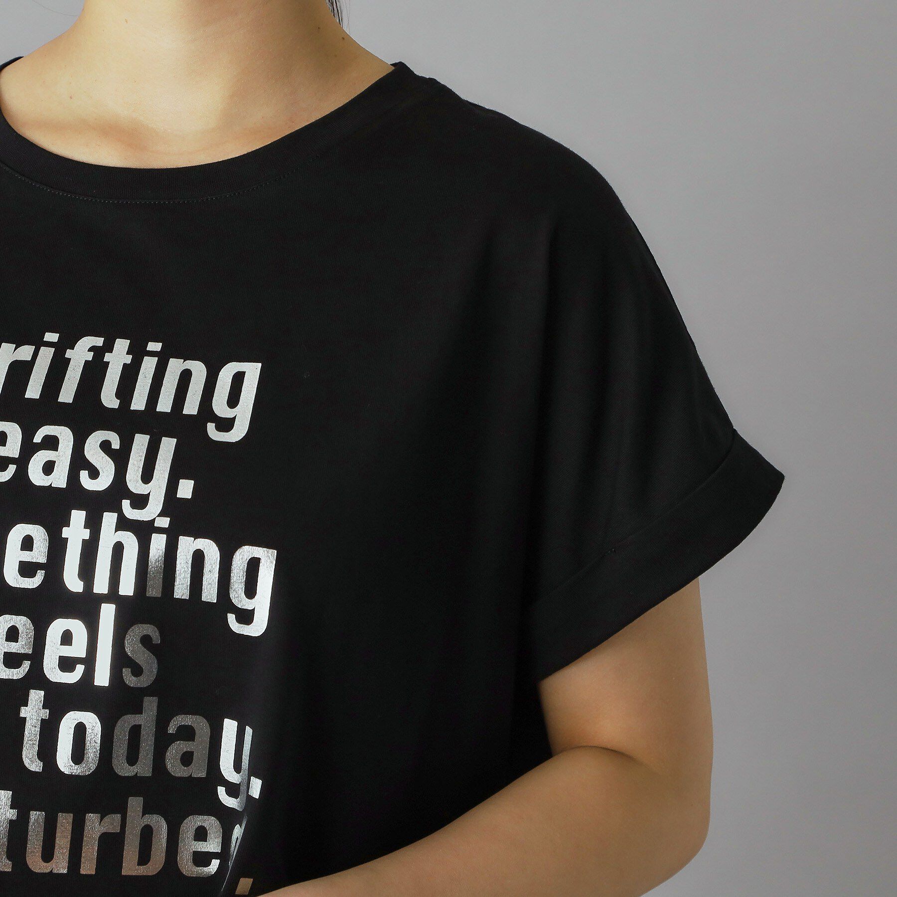 DRESSTERIOR「【箔ロゴ】箔プリントドルマンスリーブ Tシャツ」|Tシャツ・カットソー|