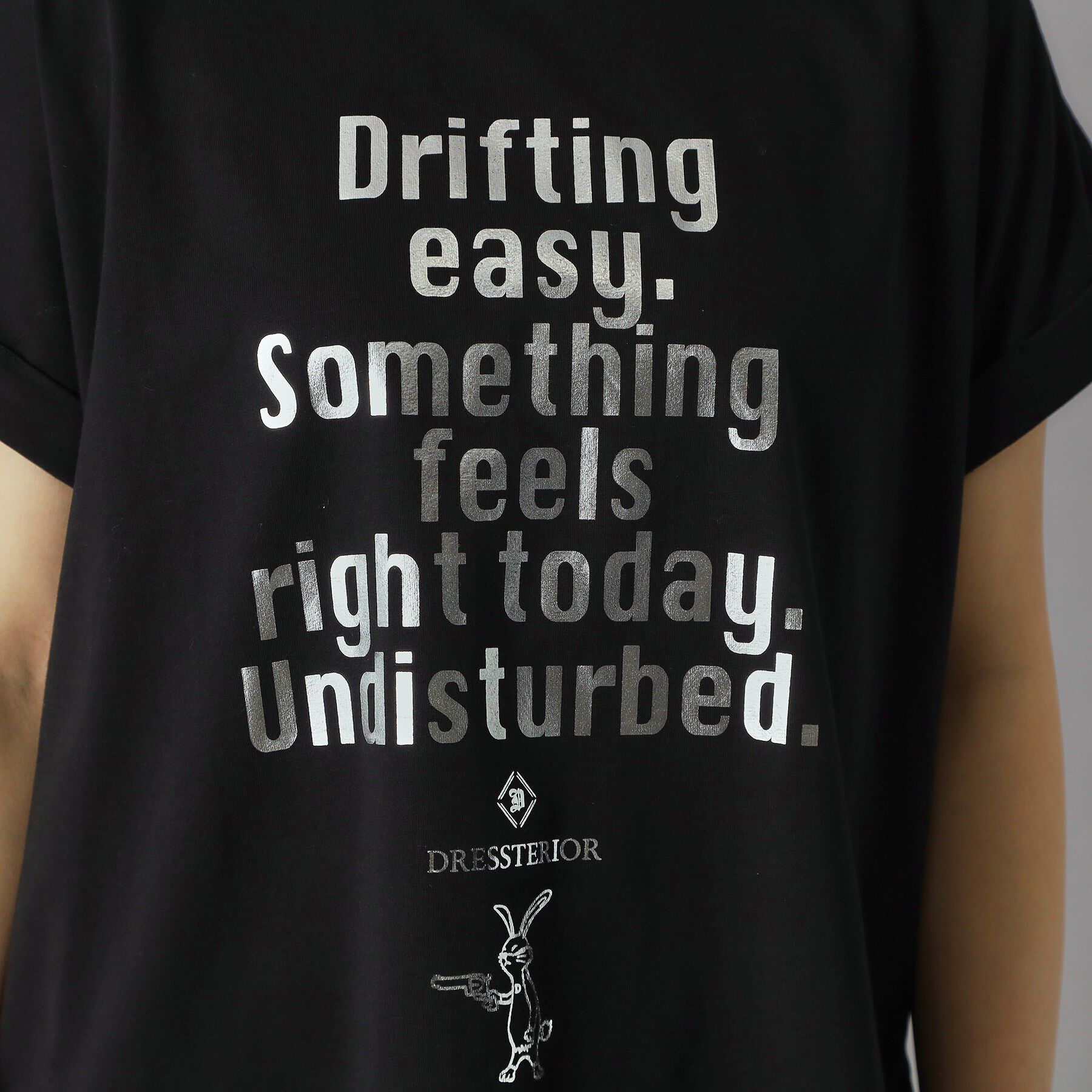 DRESSTERIOR「【箔ロゴ】箔プリントドルマンスリーブ Tシャツ」|Tシャツ・カットソー|
