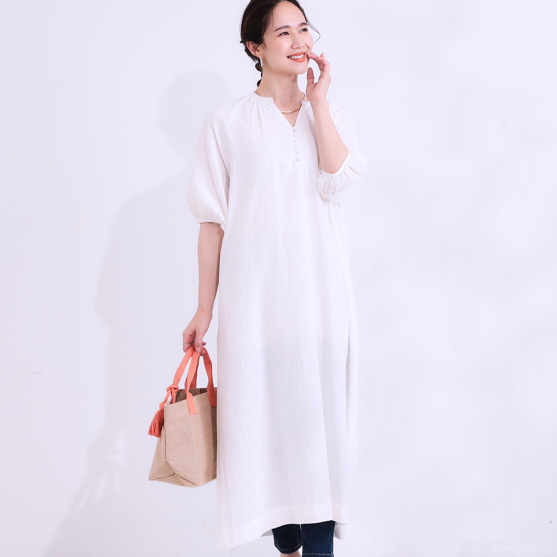SHOO･LA･RUE「【S-LL/綿100%】上品さ漂う フラワージャカード 5分袖ワンピース」|ワンピース|ホワイト(001)