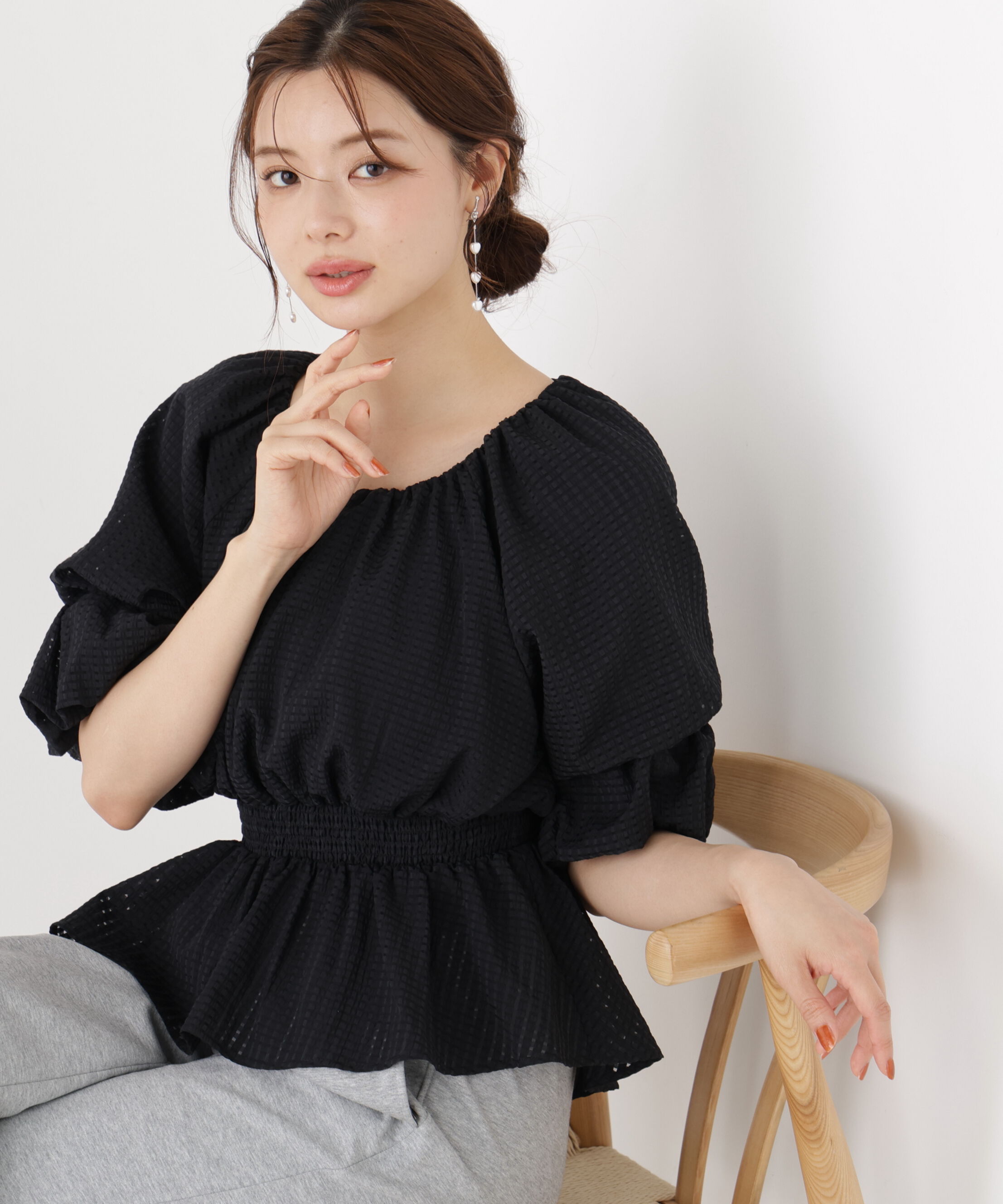 PROPORTION BODY DRESSING「＜中川紅葉さん着用＞〈a/mie〉2wayオフショルフィッシュテールブラウス」|シャツ・ブラウス|ブラック
