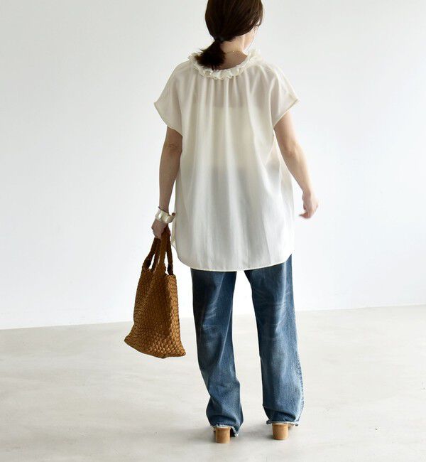 quaranciel「《一部追加予約》quaranciel:〈洗濯機可能〉フリルカラー リボン フレンチスリーブ ブラウス」|シャツ・ブラウス|