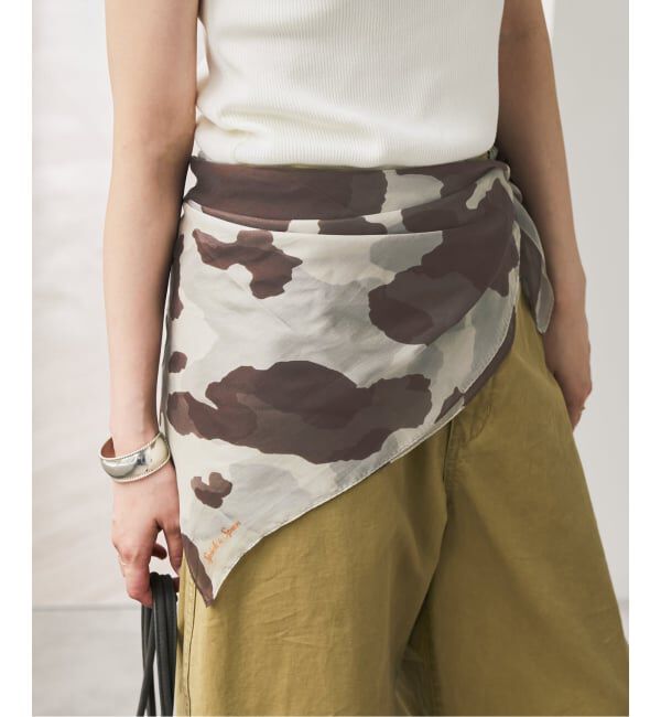Spick and Span「《別注》Spick & Span COW PRINT SCARF」|バンダナ・スカーフ|キャメルベース