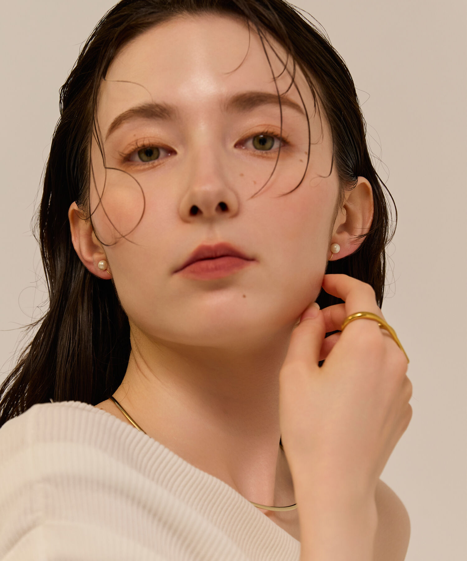 Phoebe「【金属アレルギー対応】2wayグレインパーティクルイヤリング　ホワイト/ニッケルフリー」|イヤリング|