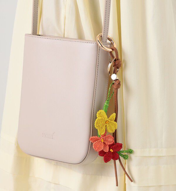 TOMORROWLAND GOODS「Atelier TOMORROWLAND FLOWER イエロー チャーム」|チャーム・キーホルダー|