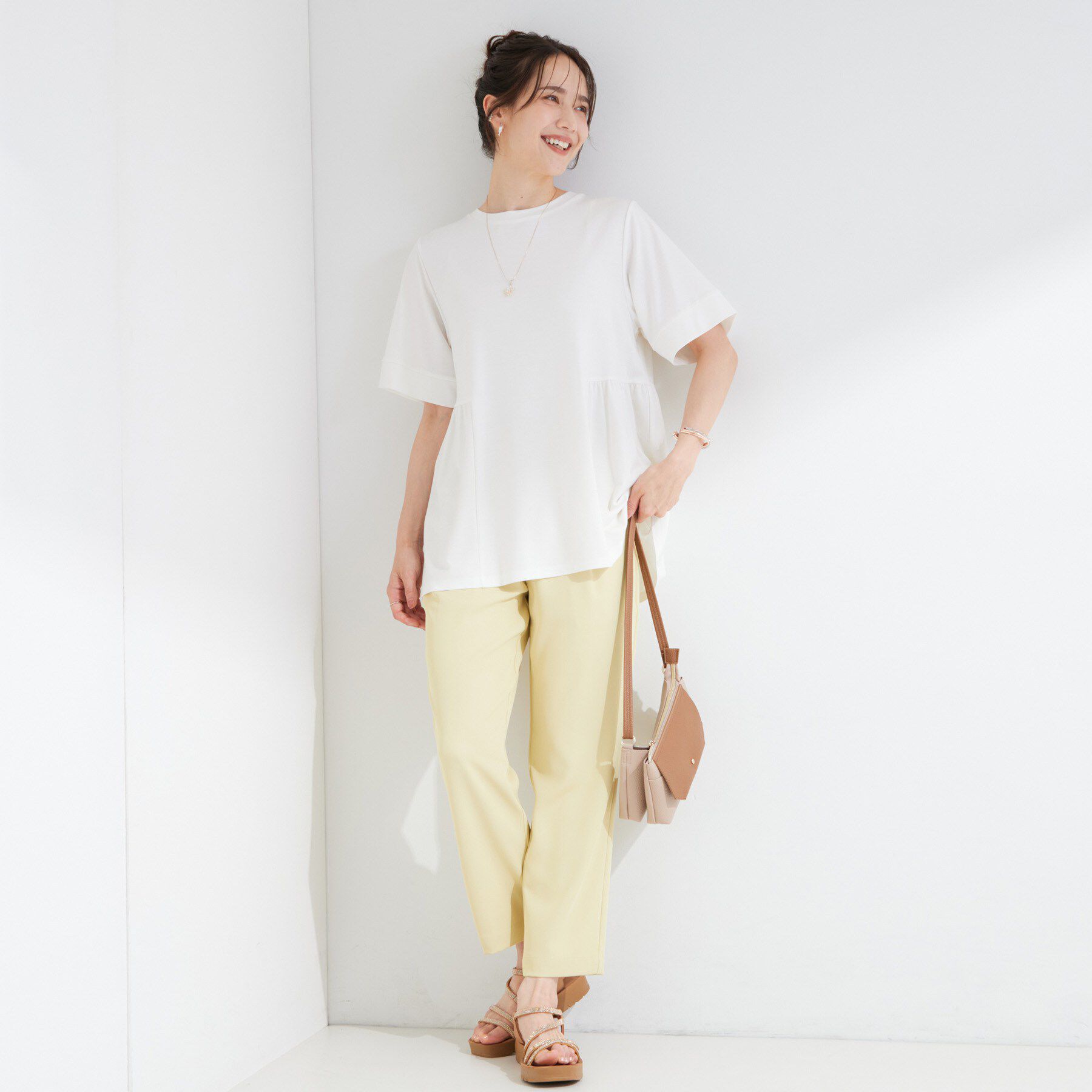 SHOO･LA･RUE「【ひんやり/UV/S-LL/体型カバー】インせず着られる サイドギャザー切替トップス」|Tシャツ・カットソー|