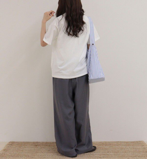 fredy emue「シャイニーギャザーイージーパンツ」|チノ|