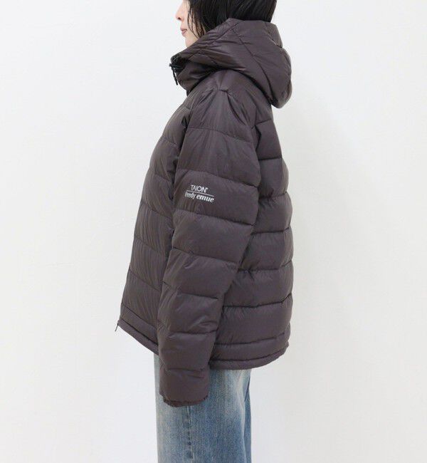 fredy emue「《別注》【TAION/タイオン】LIGHT DOWN HOODIE」|ダウン|