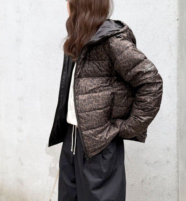fredy emue「《別注》【TAION/タイオン】LIGHT DOWN HOODIE」|ダウン|