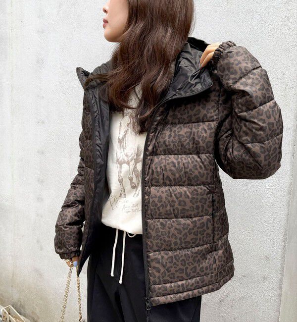 fredy emue「《別注》【TAION/タイオン】LIGHT DOWN HOODIE」|ダウン|