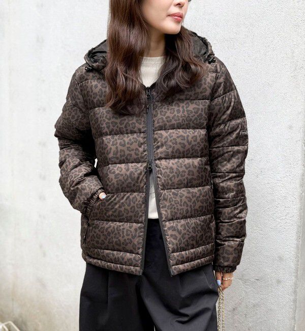 fredy emue「《別注》【TAION/タイオン】LIGHT DOWN HOODIE」|ダウン|