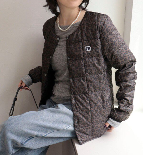 fredy emue「《別注》【TAION/タイオン】CREW NECK BUTTON DOWN JKT ダウンジャケット」|ダウン|ブラウン系その他