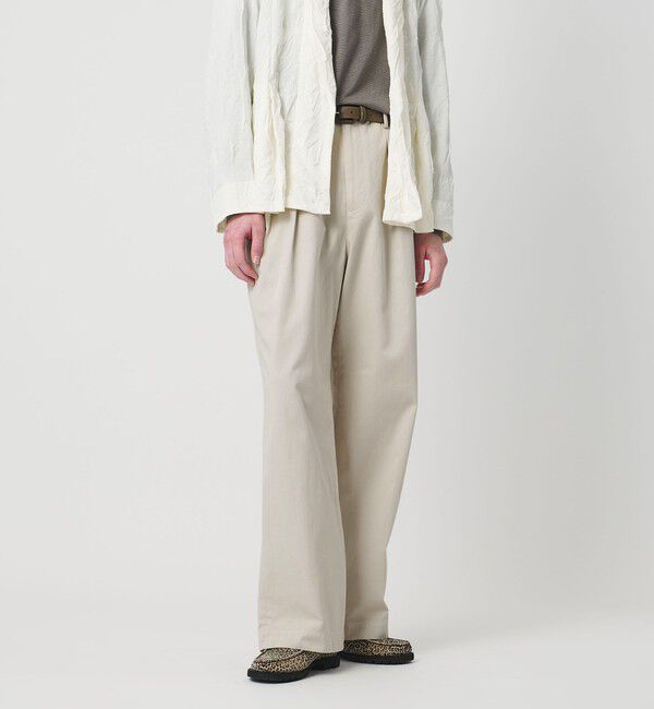 UNITED ARROWS「＜District＞コットン ツイル オーバーダイ 2プリーツ パンツ」|チノ|OFF WHITE