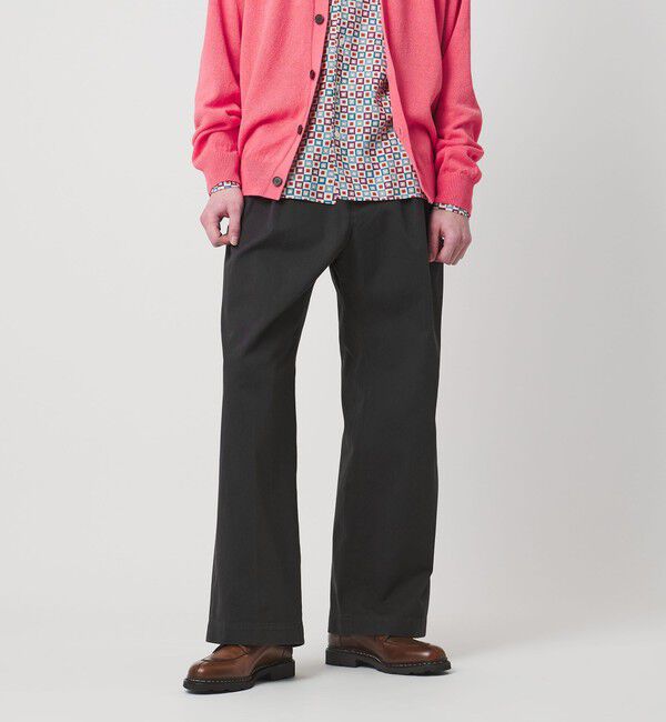 UNITED ARROWS「＜District＞コットン ツイル オーバーダイ 2プリーツ パンツ」|チノ|DK.GRAY