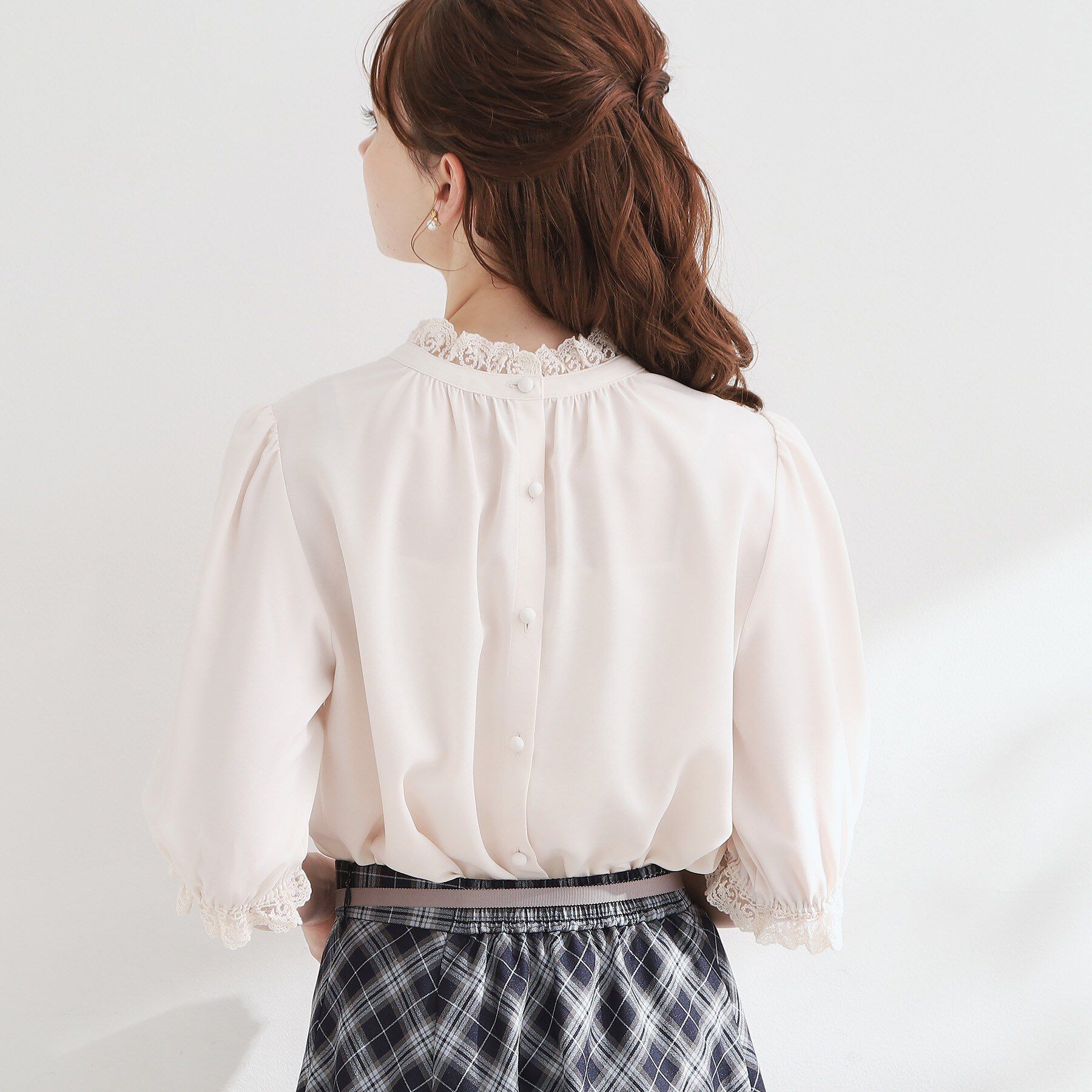 Couture broach「【大人上品・前後2WAY】エンブロレース 5分袖ブラウス【洗濯機可】」|シャツ・ブラウス|