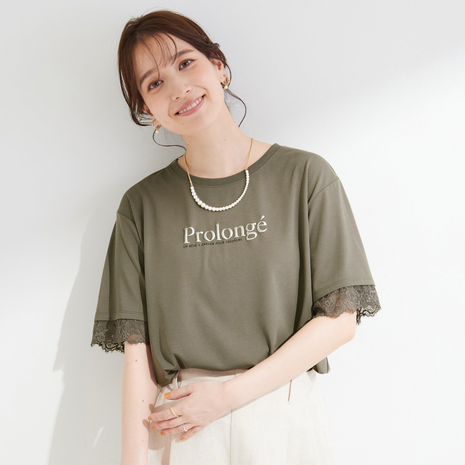 SHOO･LA･RUE「【ひんやり/UV/S-LL】柄アソート お袖レースが旬顔 上品に決まる大人Tシャツ」|Tシャツ・カットソー|