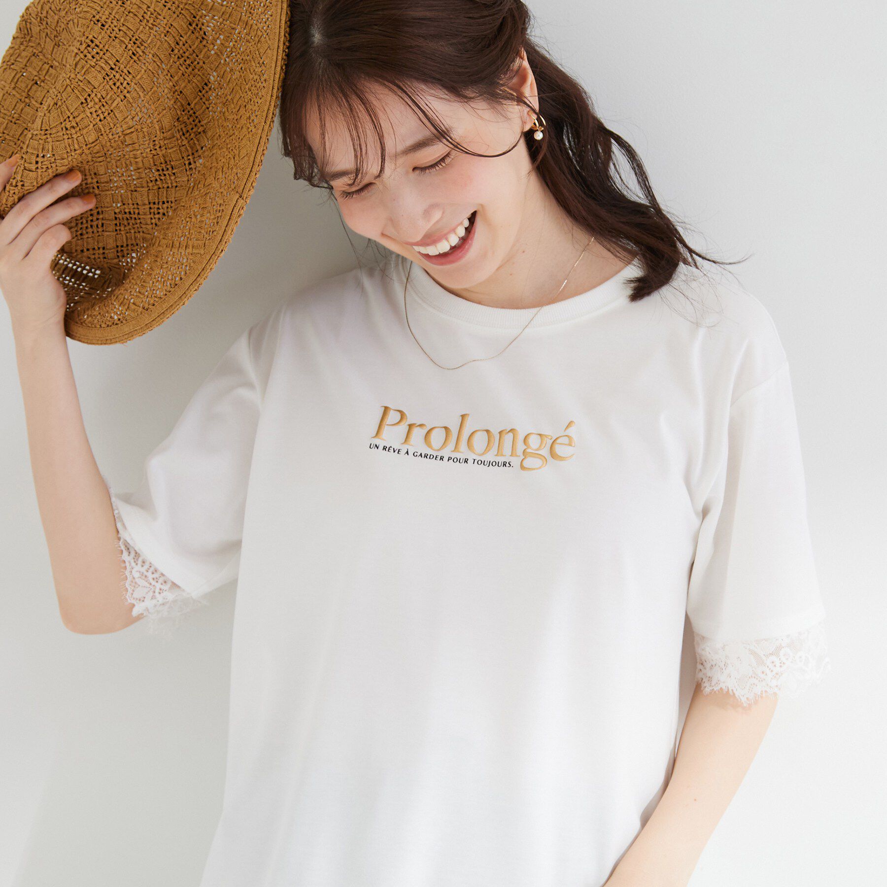 SHOO･LA･RUE「【ひんやり/UV/S-LL】柄アソート お袖レースが旬顔 上品に決まる大人Tシャツ」|Tシャツ・カットソー|ホワイト(101)
