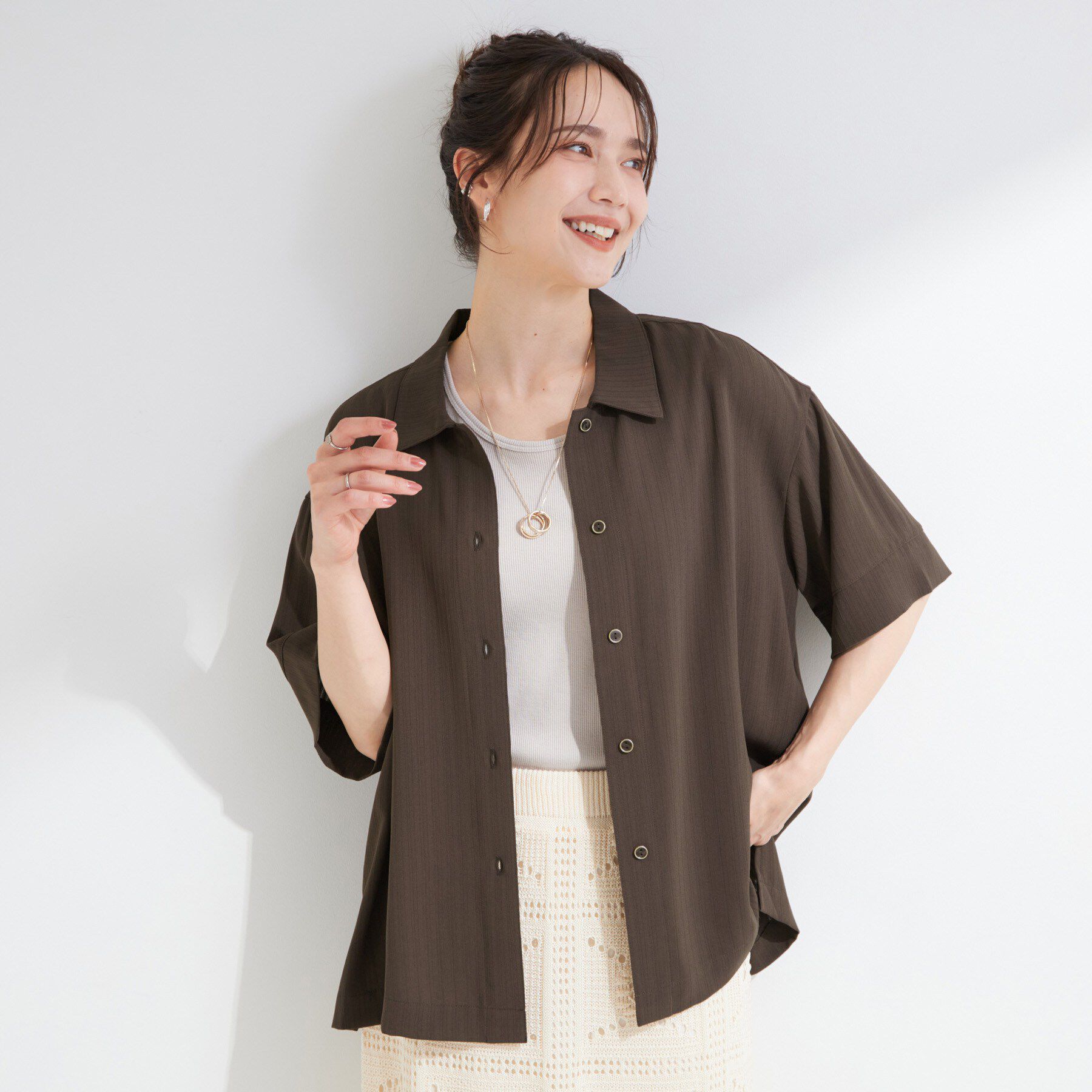SHOO･LA･RUE「【通気性〇/ひんやり/S-LL】洗濯後しわになりにくい とろみストライプシャツ」|シャツ・ブラウス|