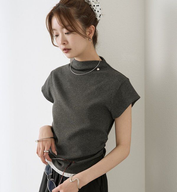  「プレート付きハイネックTシャツ」|Tシャツ・カットソー|