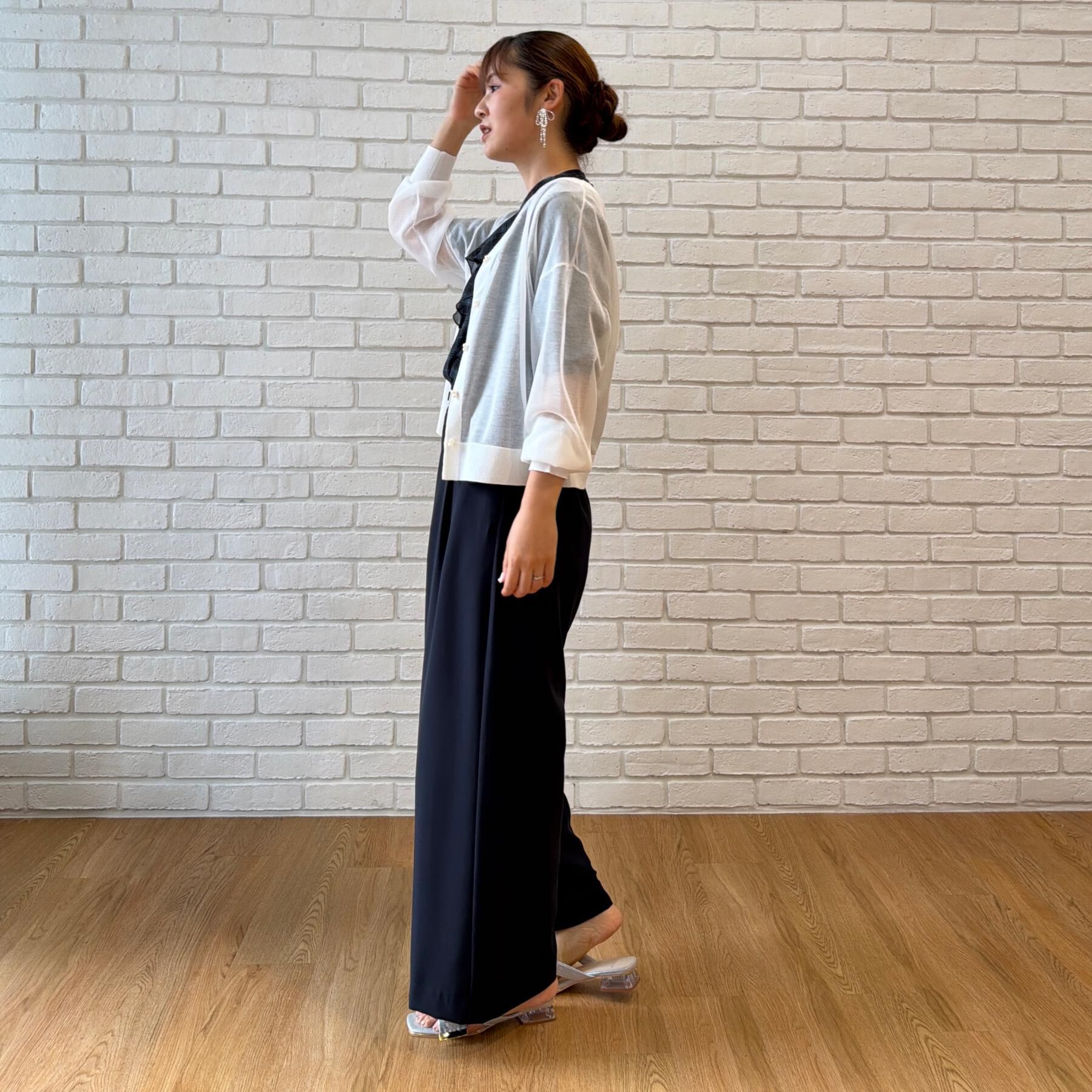 Couture broach「【上品な透け感】ダブルパール調釦 愛されシアーカーディガン」|カーディガン|
