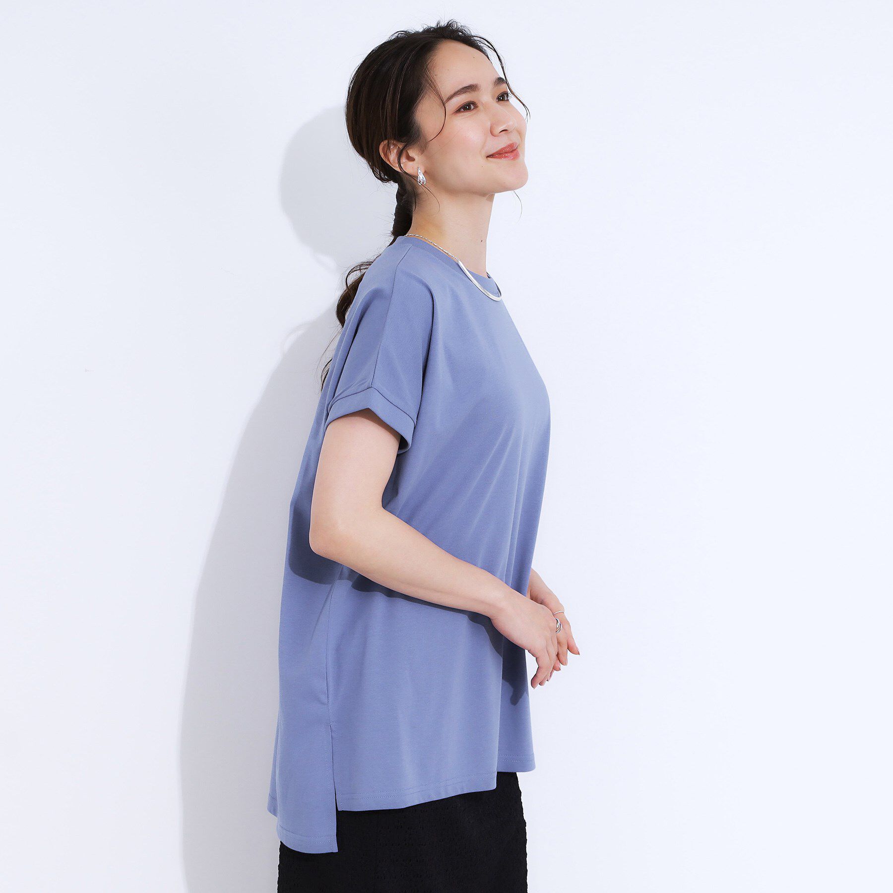 SHOO･LA･RUE「【洗える/S-LL/ひんやり/UV】汗をかいても気になりにくい スリットトップス」|Tシャツ・カットソー|