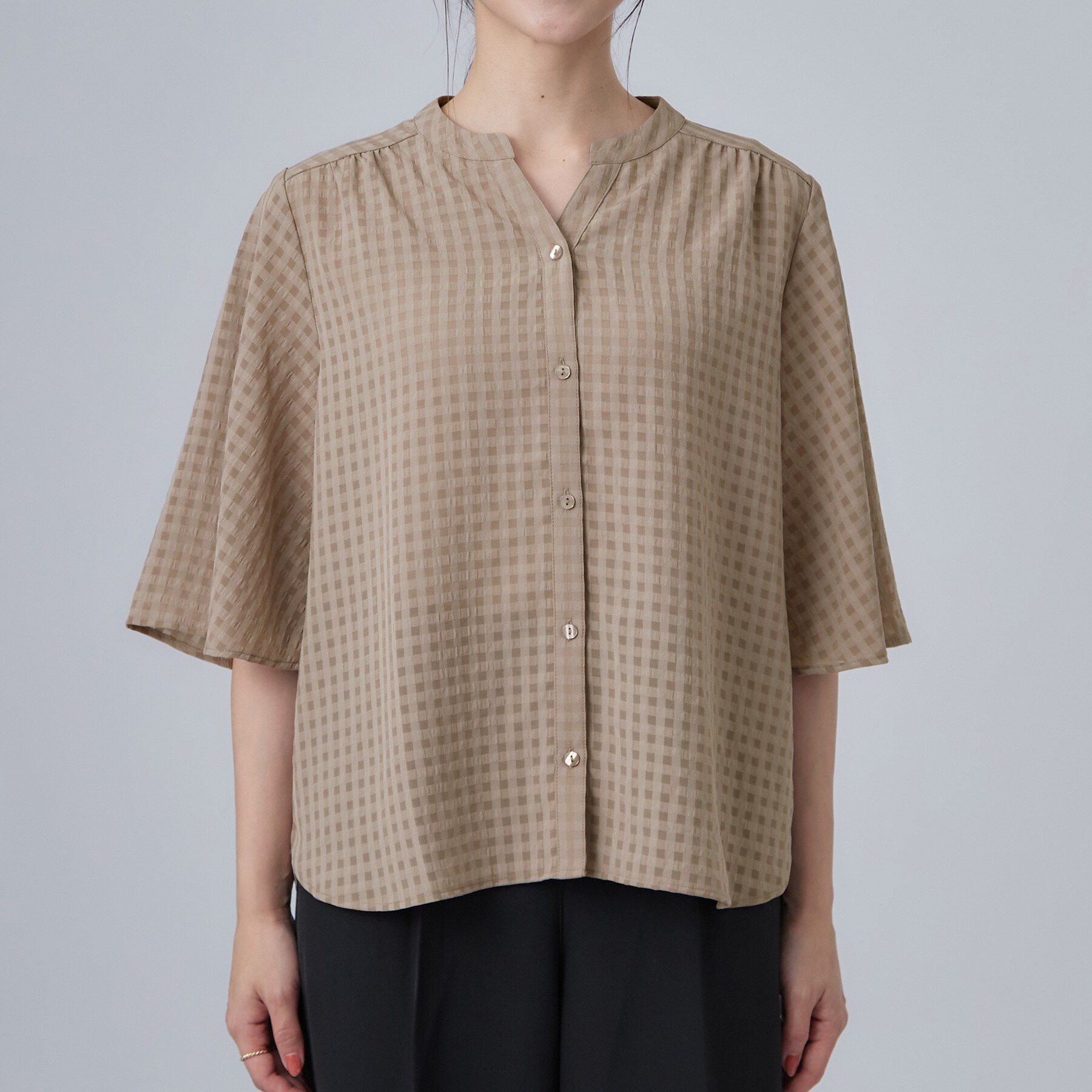 SHOO･LA･RUE「【洗濯機可/S-LL】大人も甘すぎず着られる ギンガムシアーブラウス」|シャツ・ブラウス|