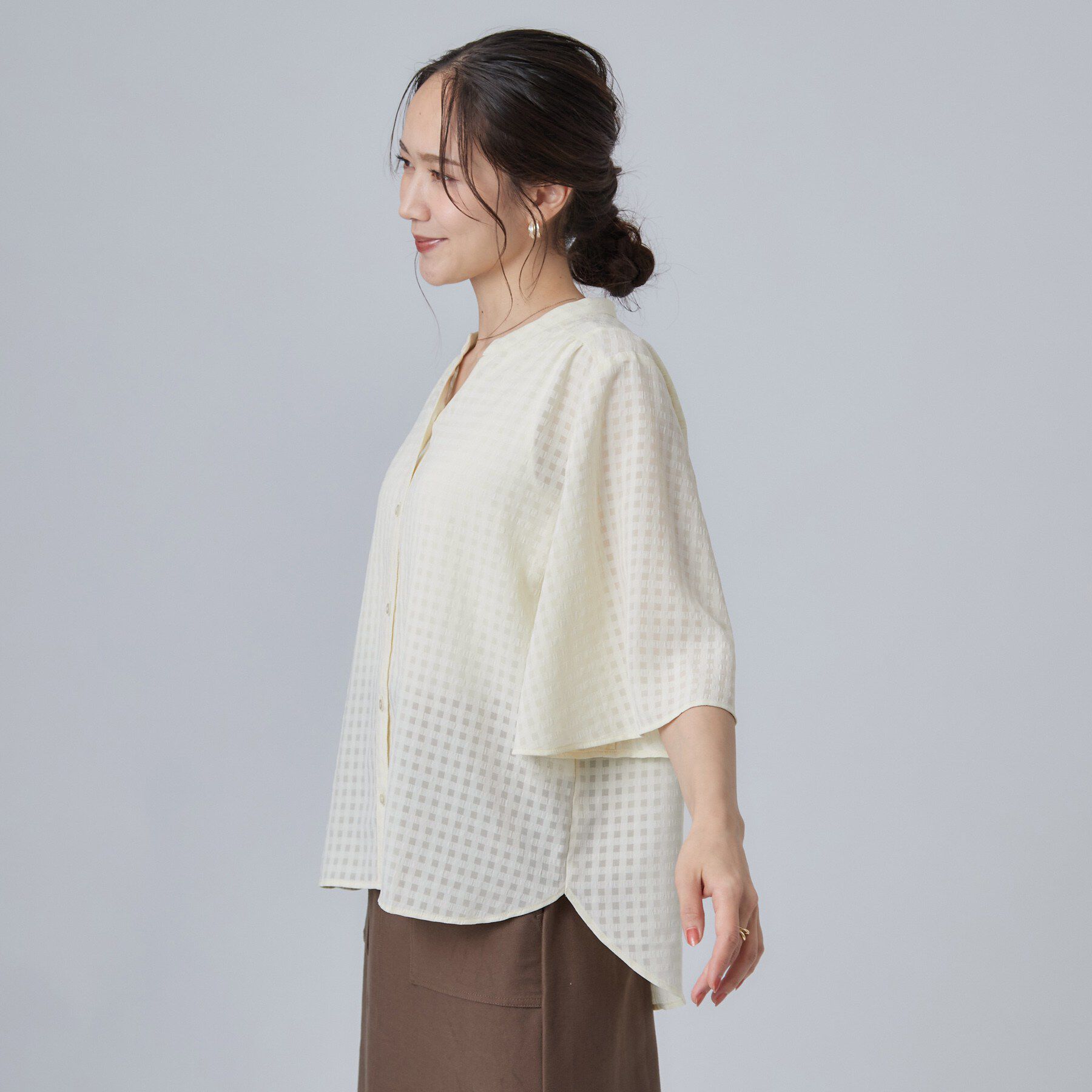 SHOO･LA･RUE「【洗濯機可/S-LL】大人も甘すぎず着られる ギンガムシアーブラウス」|シャツ・ブラウス|