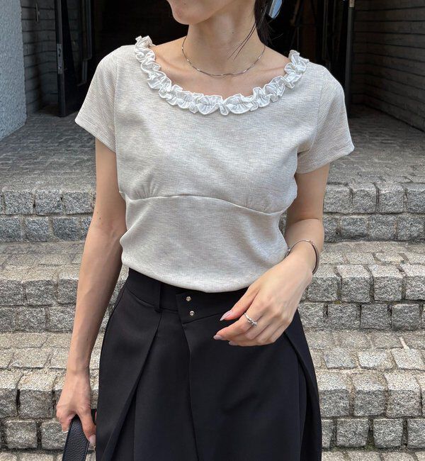  「フリルネックリブＴ」|Tシャツ・カットソー|ライトベージュ