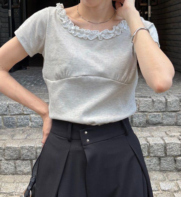  「フリルネックリブＴ」|Tシャツ・カットソー|