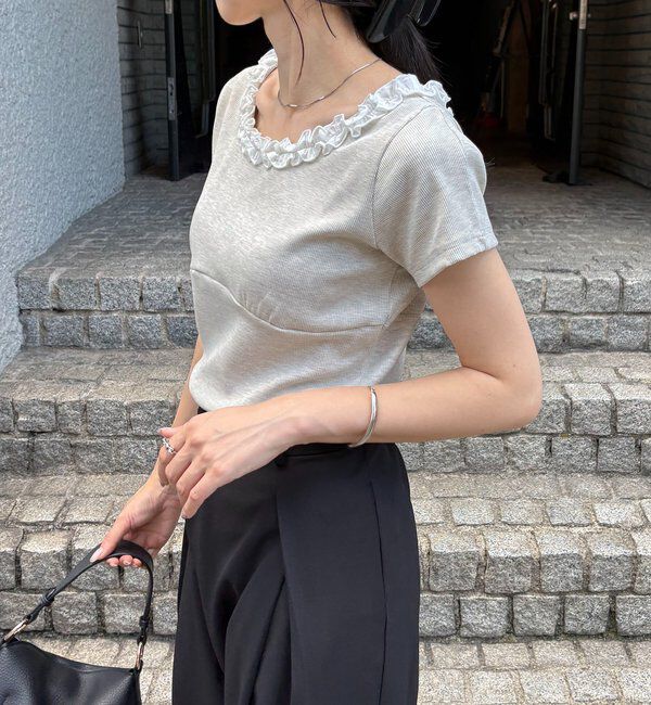  「フリルネックリブＴ」|Tシャツ・カットソー|