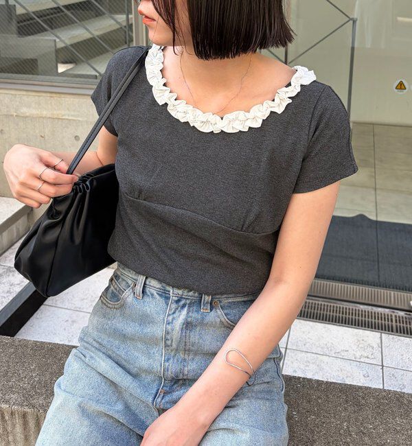  「フリルネックリブＴ」|Tシャツ・カットソー|チャコールグレー
