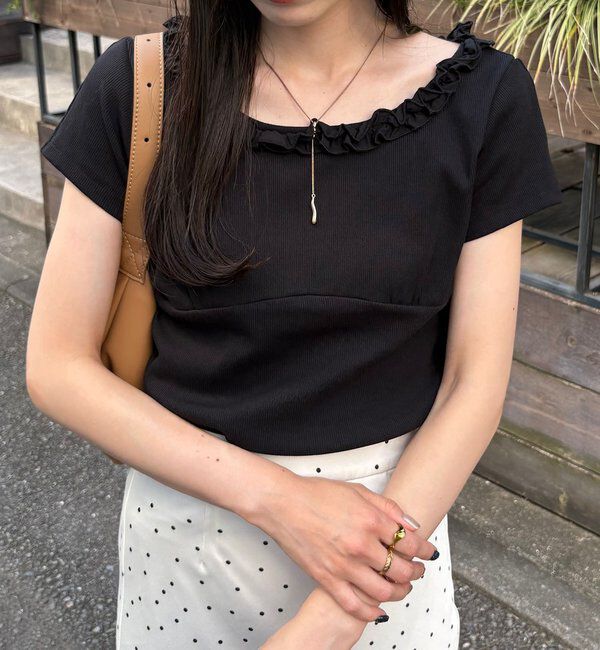  「フリルネックリブＴ」|Tシャツ・カットソー|