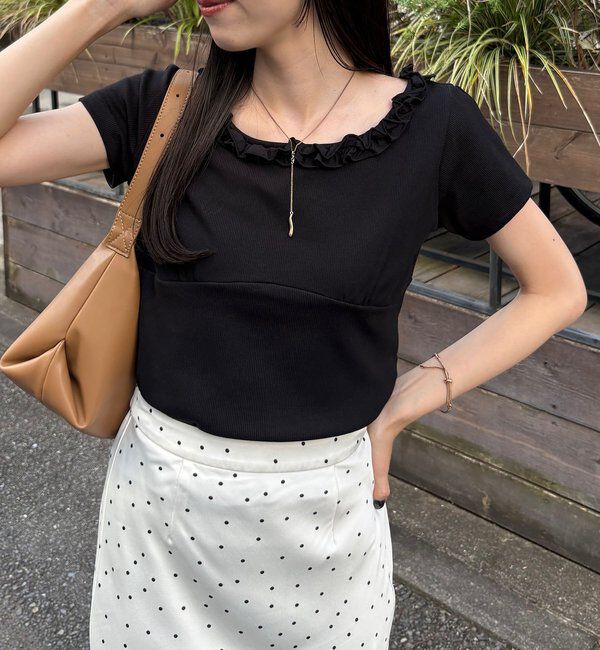  「フリルネックリブＴ」|Tシャツ・カットソー|