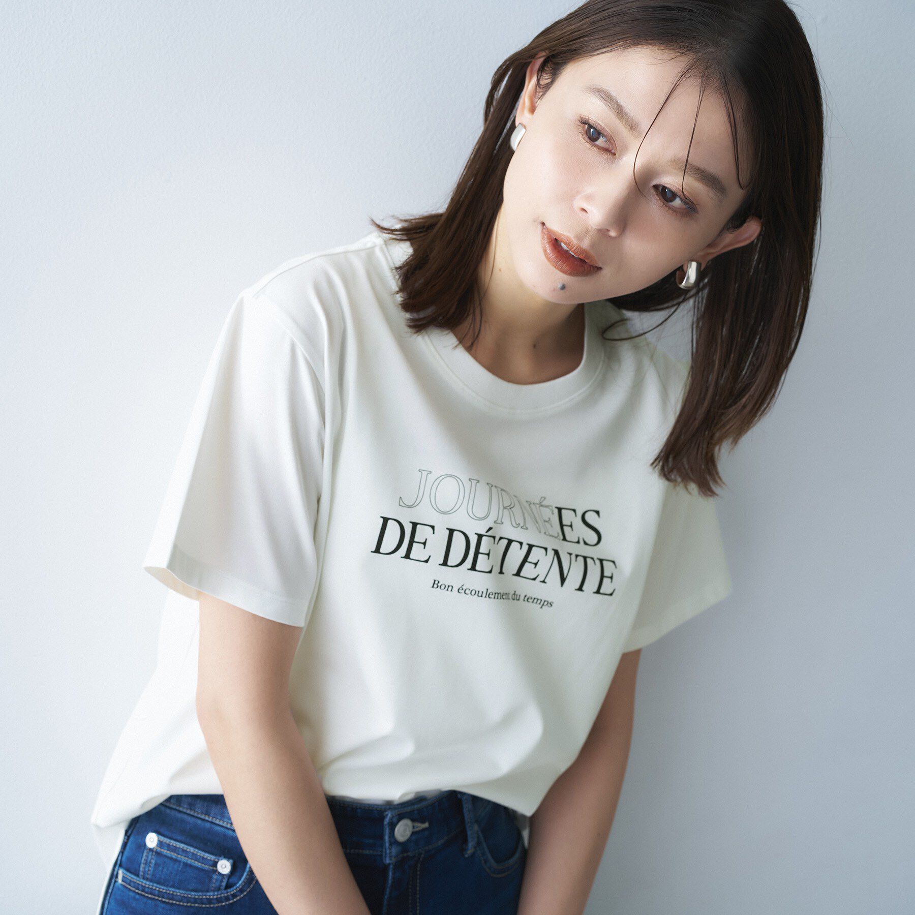 UNTITLED「【古畑星夏さん着用/ロゴ/プリント】グラフィックTシャツ」|Tシャツ・カットソー|オフホワイト(103