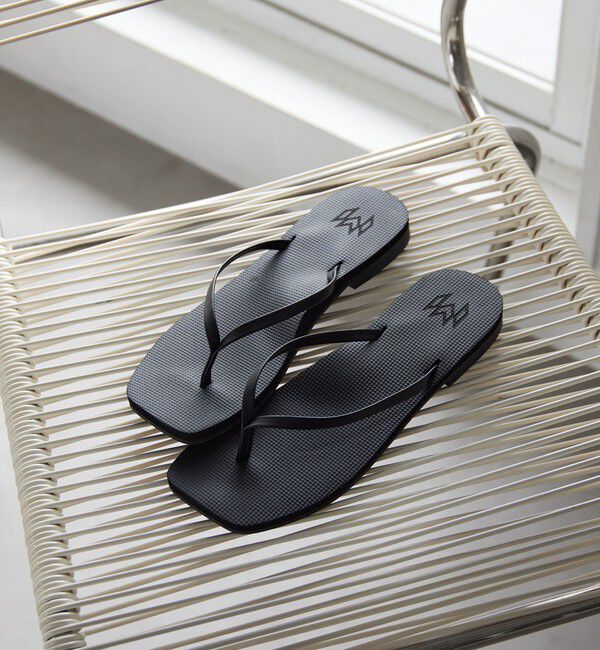 BEAUTY&YOUTH UNITED ARROWS「＜MALVADOS＞スクエアトゥ トング フラットサンダル」|サンダル|BLACK