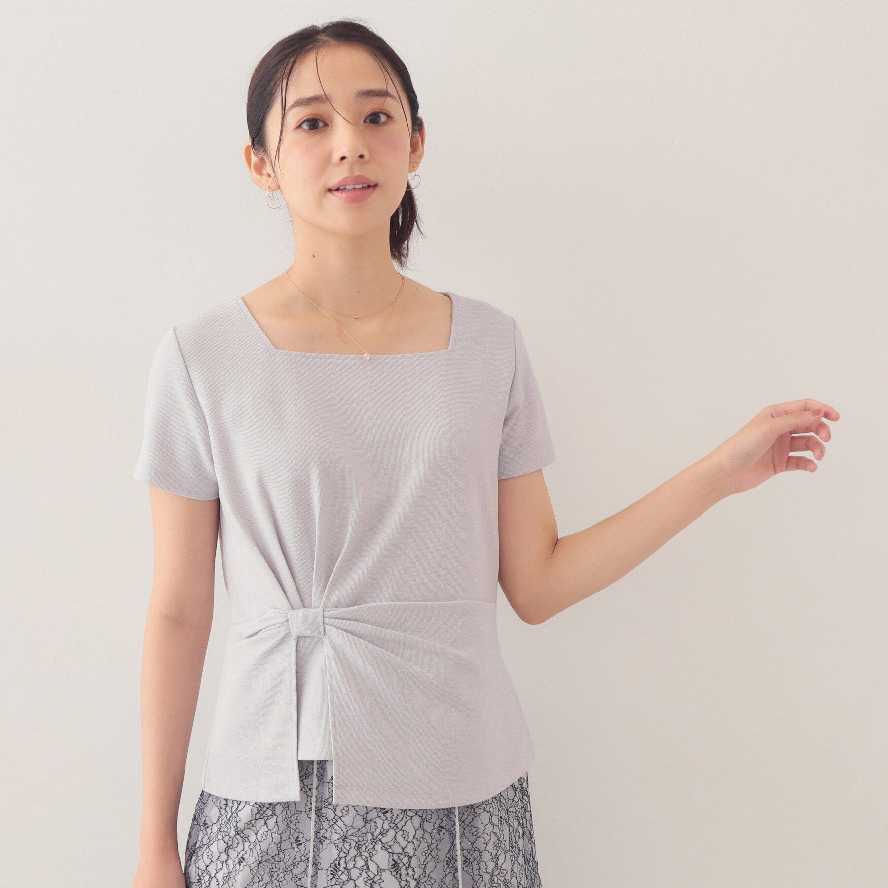 index「【接触冷感／UVケア】スクエアネックリボントップス《洗濯機OK》」|Tシャツ・カットソー|サックスブルー(69