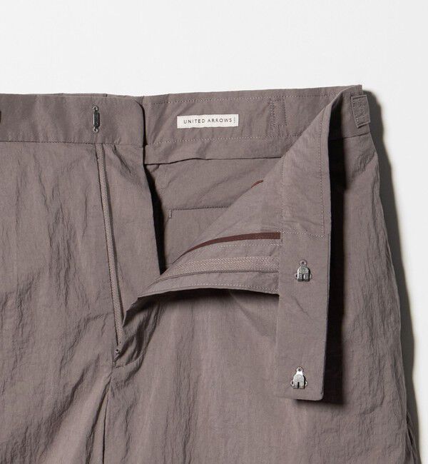 UNITED ARROWS「ワッシャーナイロン 2プリーツ サイドアジャスター ショーツ 撥水 ヨコストレッチ」|その他|