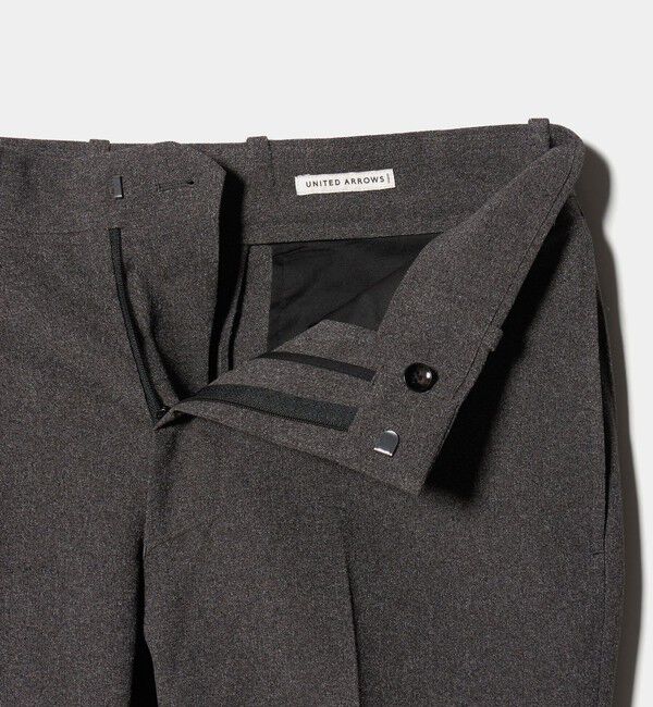 UNITED ARROWS「ポリエステル リネンライク セミフレアトラウザーズ」|スラックス|
