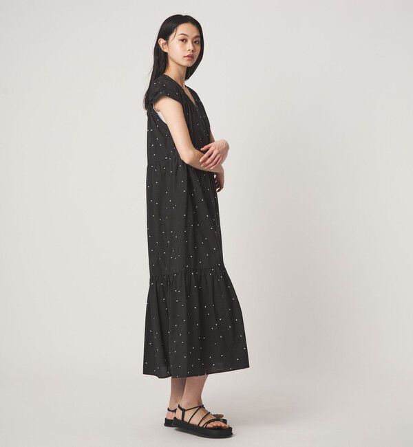 EMMEL REFINES「＜EMMEL REFINES＞EM オーバルシシュウ ティアード ワンピース」|ワンピース|