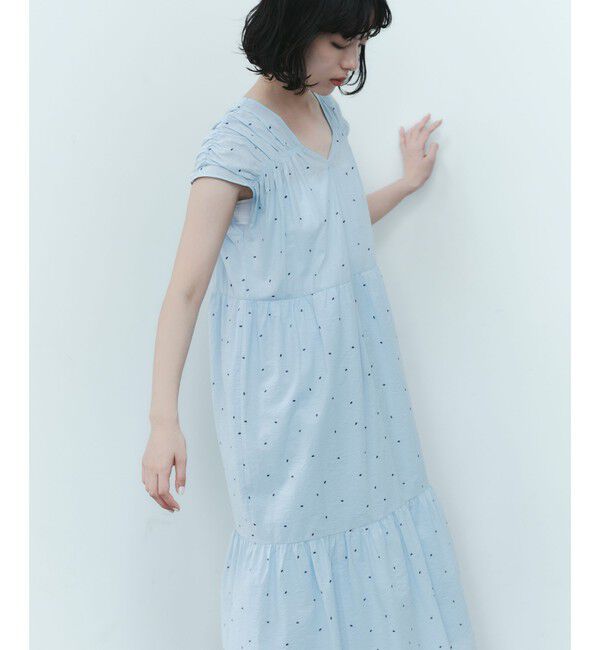 EMMEL REFINES「＜EMMEL REFINES＞EM オーバルシシュウ ティアード ワンピース」|ワンピース|LT.BLUE